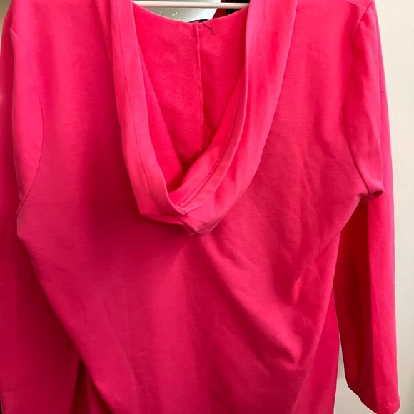 Miss Chievous (1X)65%, polyester 35%, Cotton and is Made in China - Picture 2 of 3